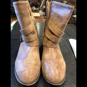 Women's boots